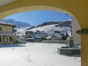 Nespecifikovaný výhled na hory nebo výhled na hory při pohledu z apartmánu