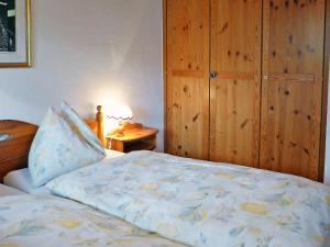 Postel nebo postele na pokoji v ubytování Apartment Utoring Plaz 030 by Interhome