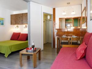 Gallery image of Apartment Le Chamois Blanc-8 by Interhome in Chamonix