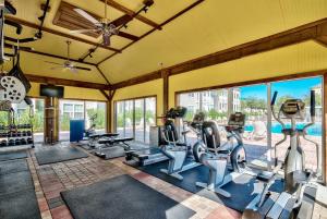 Private Townhouse with Gym Access & Free Dolphin Cruise