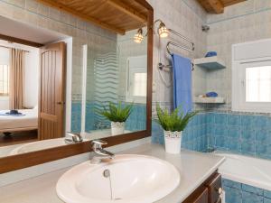 Fotografie z fotogalerie ubytování Apartment Avenida del Pirata by Interhome v destinaci Estepona