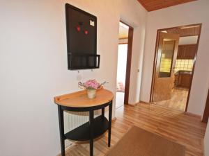 TV/Unterhaltungsangebot in der Unterkunft Holiday Home Berg by Interhome