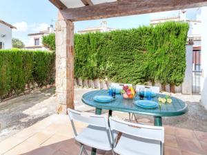 Vonkajšia záhrada v ubytovaní Holiday Home La Masia by Interhome