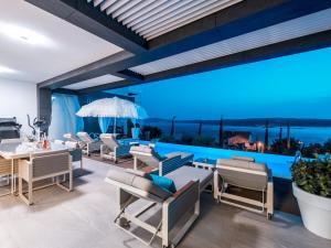 Khu vực ghế ngồi tại Holiday Home Villa Panorama by Interhome +35 ảnh
