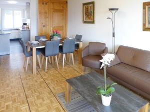 Posezení v ubytování Apartment Grand-Large A 22 by Interhome