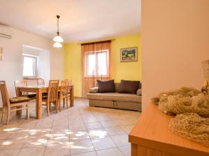 Fotografie z fotogalerie ubytování Apartment Angelina-1 by Interhome v destinaci Karlobag