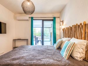 Ένα ή περισσότερα κρεβάτια σε δωμάτιο στο Apartment Bastion-3 by Interhome