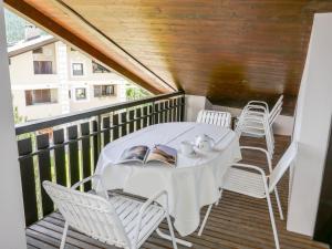 Balkón nebo terasa v ubytování Apartment Chesa Polaschin E - E21 - Sils by Interhome