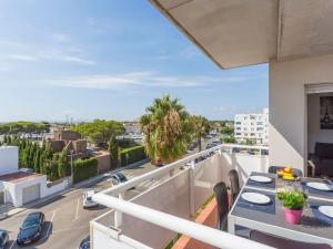 Balkón alebo terasa v ubytovaní Apartment Port Canigó-8 by Interhome