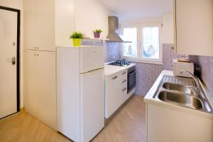 Kuchyňa alebo kuchynka v ubytovaní Casa Miniero Sorrento Center