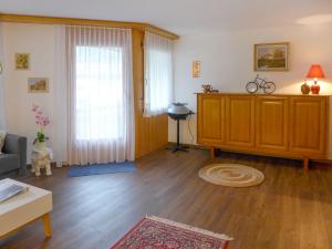 Posezení v ubytování Apartment Allmi by Interhome
