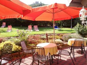 Ein Garten an der Unterkunft Gästehaus Helbighof