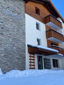 Haus Fleckstein Zermatt Wohnung Karibu v zimě