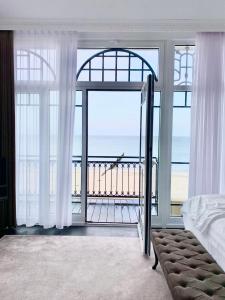 Postel nebo postele na pokoji v ubytování meergut HOTELS