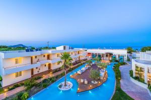 Bazén v ubytování Afandou Bay Resort Suites nebo v jeho okolí