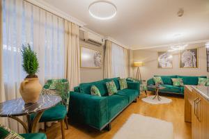 A seating area at La Palace Exclusive Design Még 37 kép