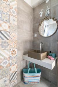 Ένα μπάνιο στο Kyma Seaview Apartment 2, Episkopi Beach +15 φωτογραφίες