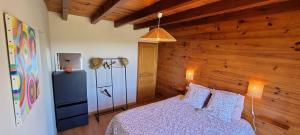 Postel nebo postele na pokoji v ubytování Le Clos des Milans + 31 fotografií