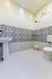 Koupelna v ubytování HN Palace Homestay