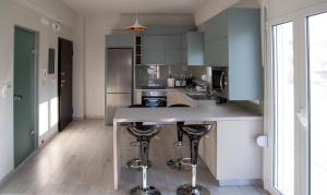 A kitchen or kitchenette at Ierapetra flats