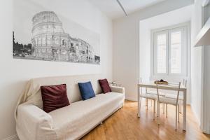 Posezení v ubytování FAMM Apartments - Charming and cozy Flat at Pantheon