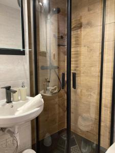 Kúpeľňa v ubytovaní Willa Dziubas z jacuzzi & sauną