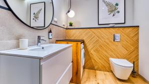 Kúpeľňa v ubytovaní Apartamenty VIP Centrum - Wczasowa 17 by Royal Aparts
