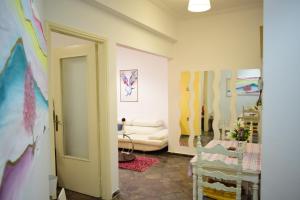 Fotografia z galérie ubytovania Mary's Apt 2bedrooms in Allou Fun Park West Athens by MK v destinácii Piraeus