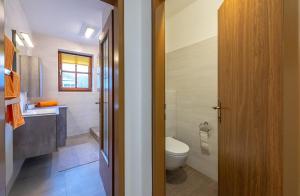 Koupelna v ubytování Ferienwohnung Kogelblick + 25 fotografií