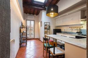 A kitchen or kitchenette at Canacci by Mmega