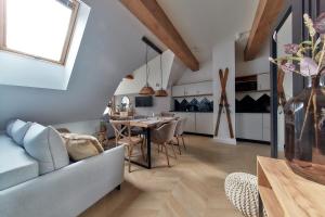 Kuchyň nebo kuchyňský kout v ubytování Tatra Square Apartments