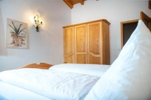 Postel nebo postele na pokoji v ubytování Pension Krüner Stub´n