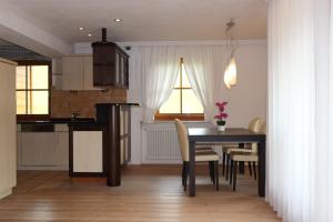 Kjøkken eller kjøkkenkrok på Ciasa Cir Apartments
