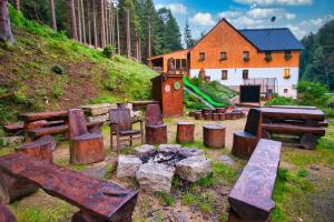 Taman di luar Hotýlek pod smrkem