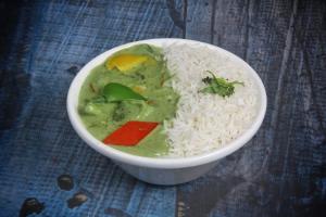 Comida en la pensión o alrededores