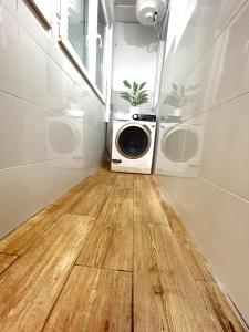 Fotografia z galérie ubytovania New Camp Nou Apartment/Diret Airport,Beautiful v destinácii Hospitalet de Llobregat