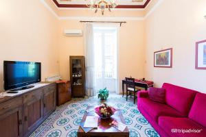 A seating area at A Casa di Anna - Apartment