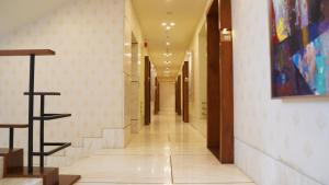 苏拉特De Glance Hotel, Near Surat Railway Station的相册照片
