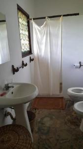 Kylpyhuone majoituspaikassa Watamu Eco Villas