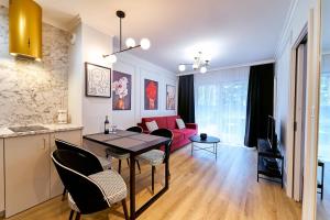 Posedenie v ubytovaní LAGUNA Apartament Polanica Residence 6 z garażem SPA