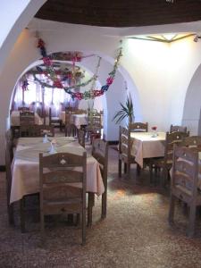 A restaurant or other place to eat at Lagona Dahab Hotel