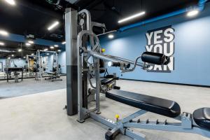 Posilňovňa alebo fitness centrum v ubytovaní Symphony Modern Tower Apartamenty