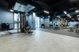 Posilňovňa alebo fitness centrum v ubytovaní Symphony Modern Tower Apartamenty
