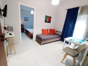 Część wypoczynkowa w obiekcie Heraklion Old Port Apartments