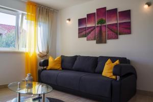 Posezení v ubytování House FIDULIC - apartment THE LAVENDER