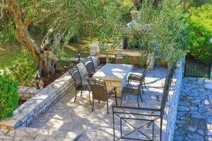 A garden outside Villa Joanna