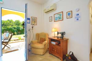 A seating area at Villa Joanna