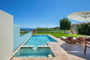 Bazén v ubytovaní Sunny Villa Grande alebo v jeho blízkosti