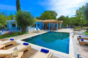 Afbeelding uit fotogalerij van Achilleion Forest Villa in Kynopiástai