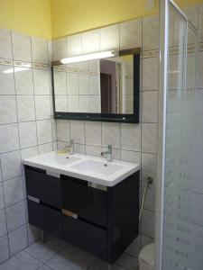 Vonios kambarys apgyvendinimo įstaigoje Le Chalet Bel Air
